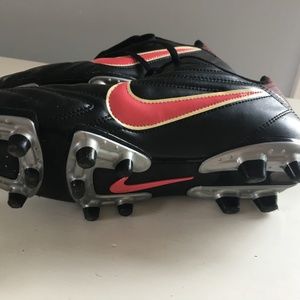 womens nike soccer cleats